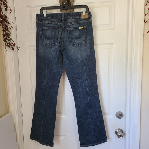 (1457) Levi's Woman's Signature Low Rise Bootcut Blue Jeans, Size: 10  Blue - Picture 13 of 15